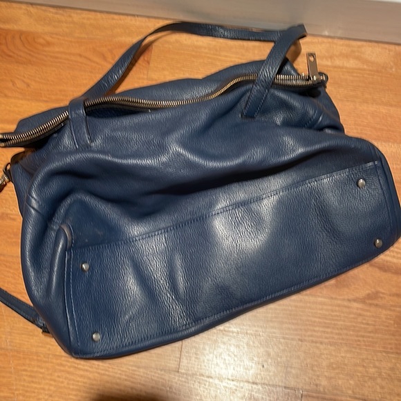 Kate Spade Large Tote - Picture 9 of 9